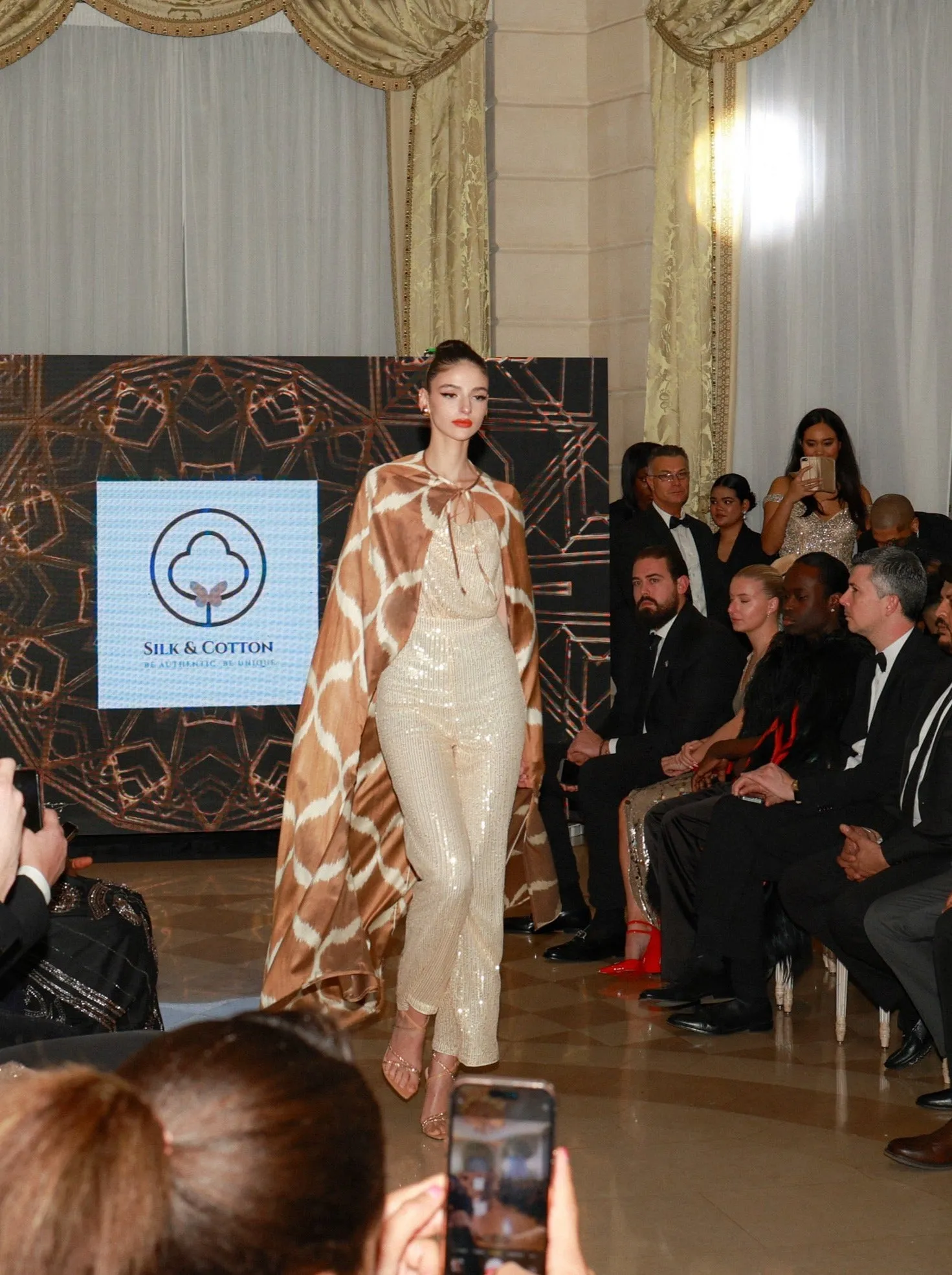 100% Silk Cape “Chocolatier de Monaco”