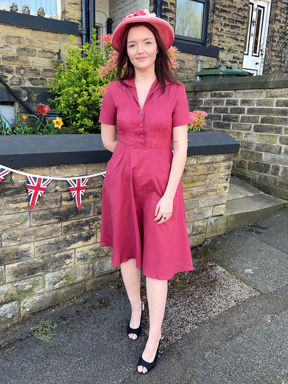 1940s Vintage Melody Shirtwaist Dress in Berry Red