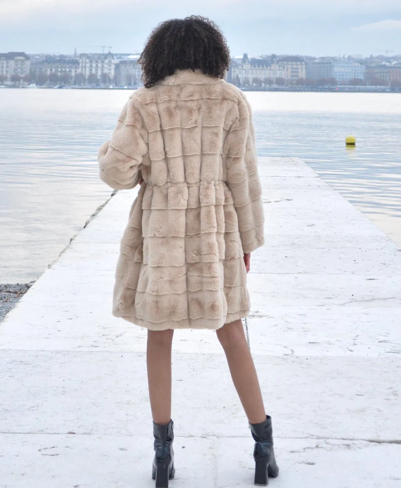 BEIGE FAUX FURR