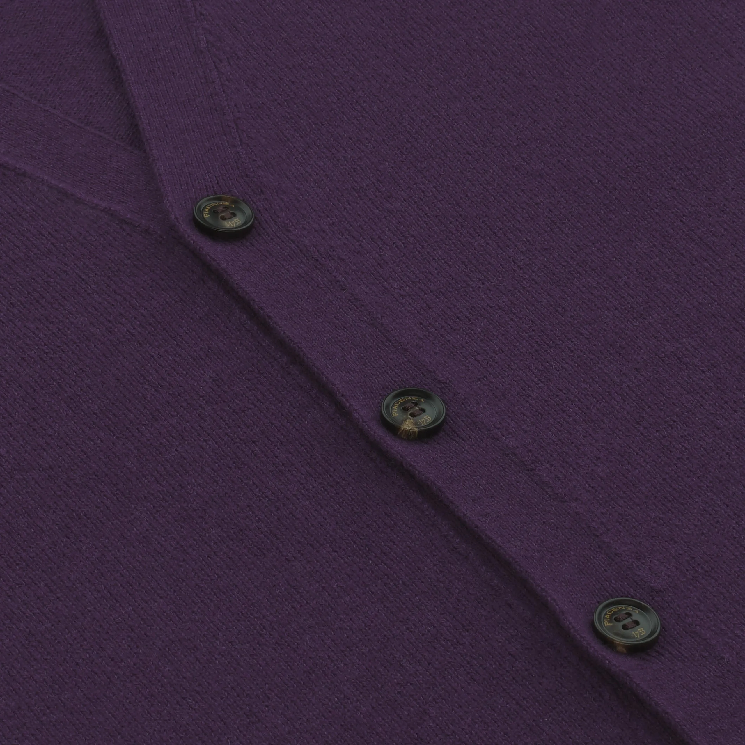 Cashmere Gilet in Deep Violet