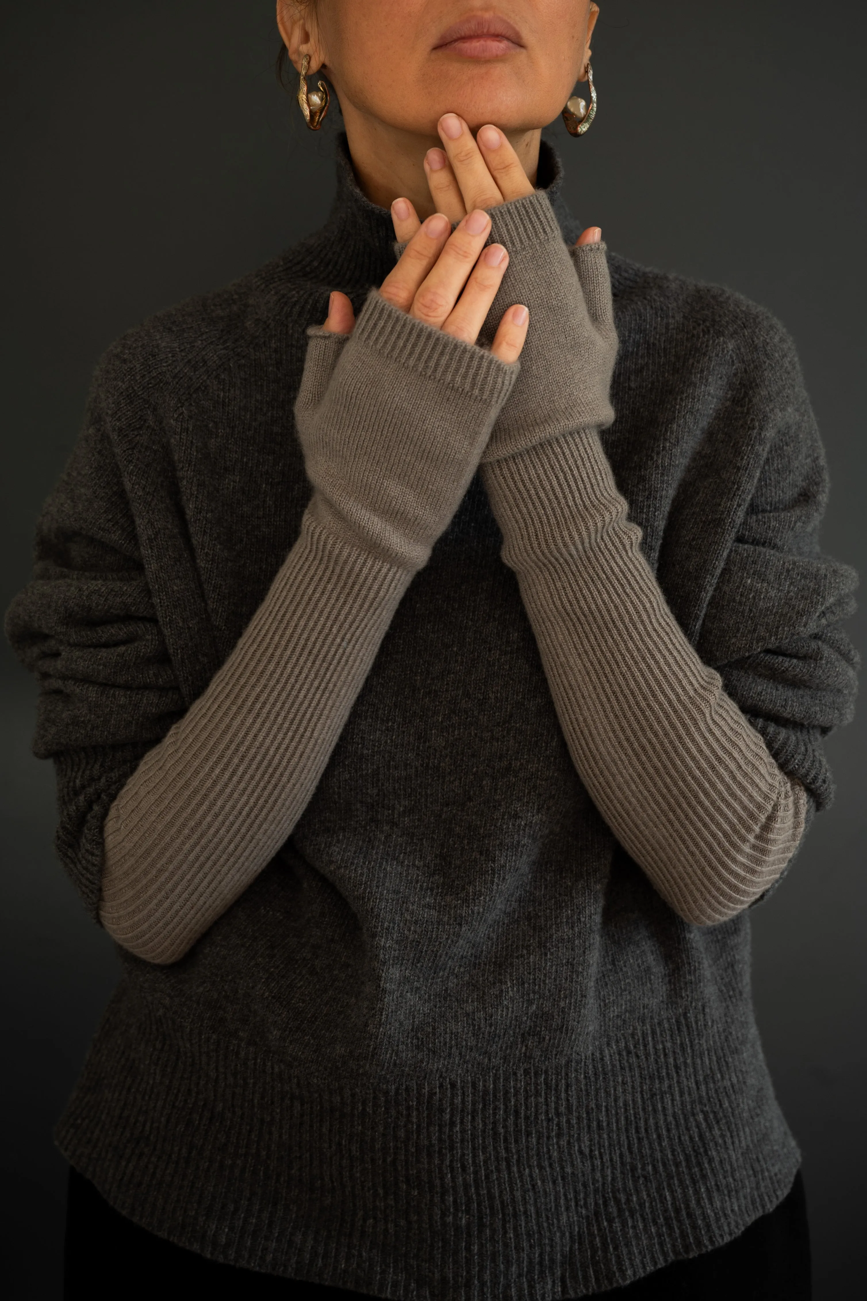 Cashmere Long Mittens Dark Beige