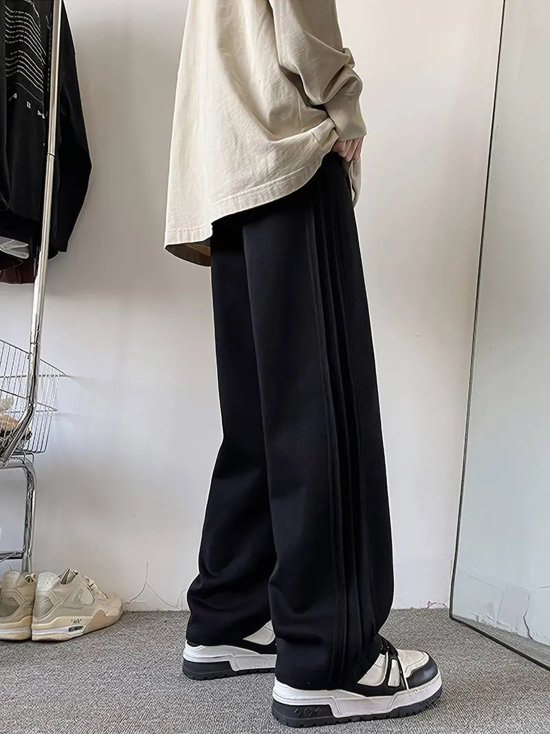 Ease Pleat Style Sweatpants