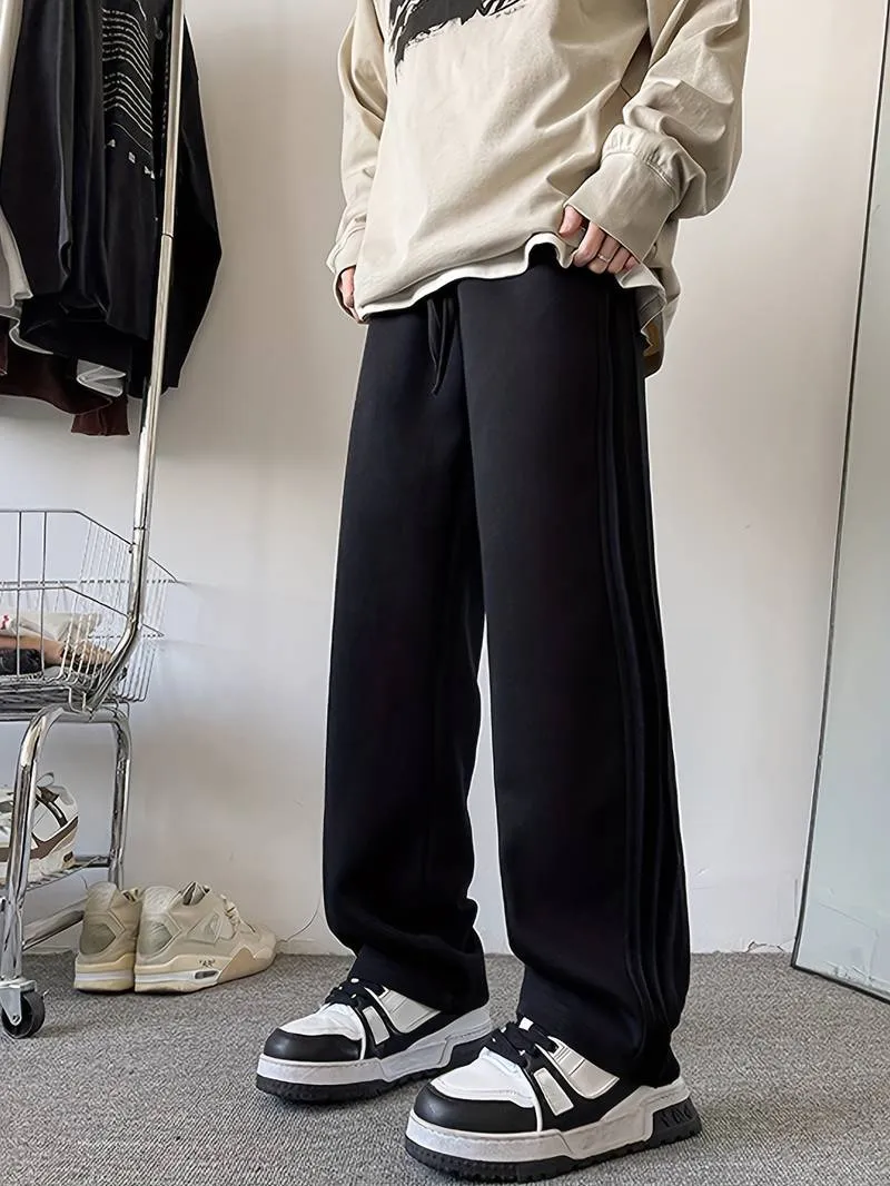 Ease Pleat Style Sweatpants