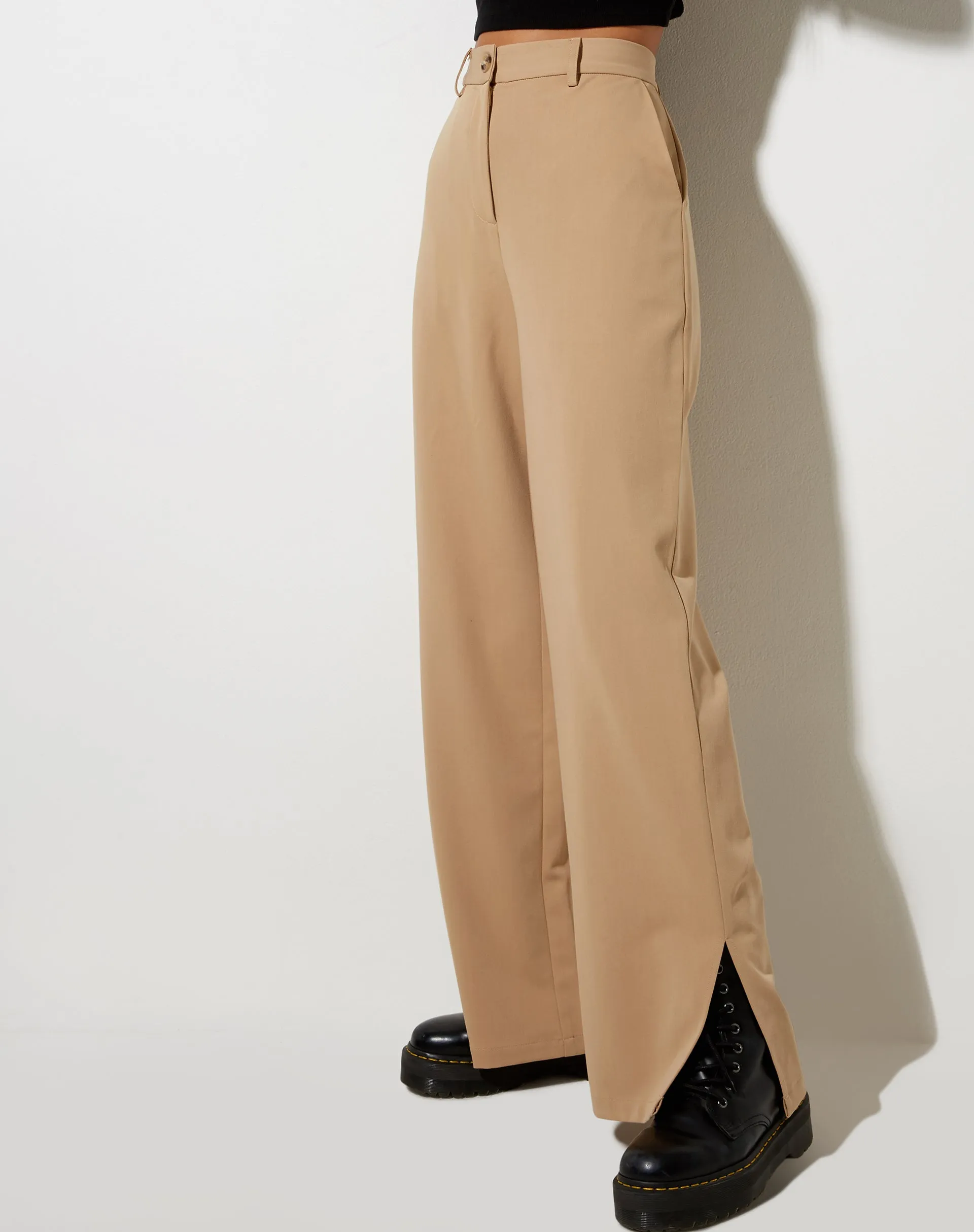 Gege Trouser in Almond