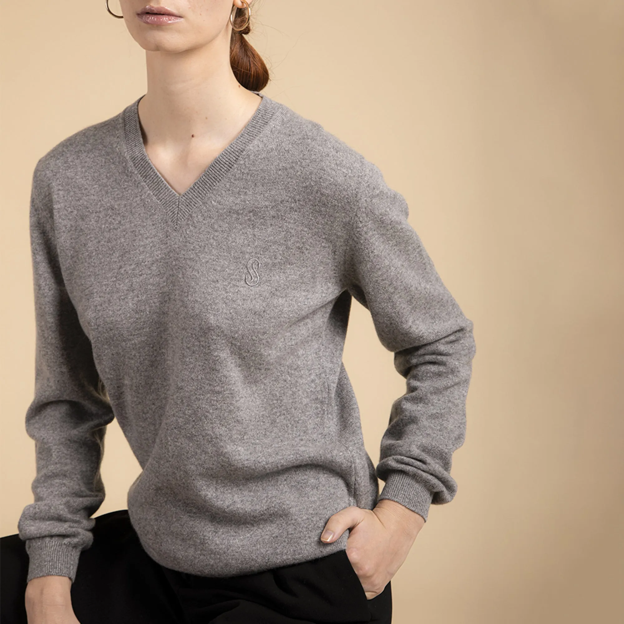 Grey cashmere sweater Woman