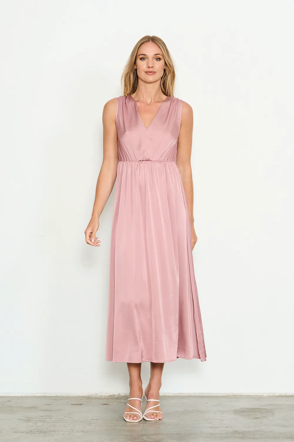 Holmes and Fallon - HF2402 Silky Waisted Dress