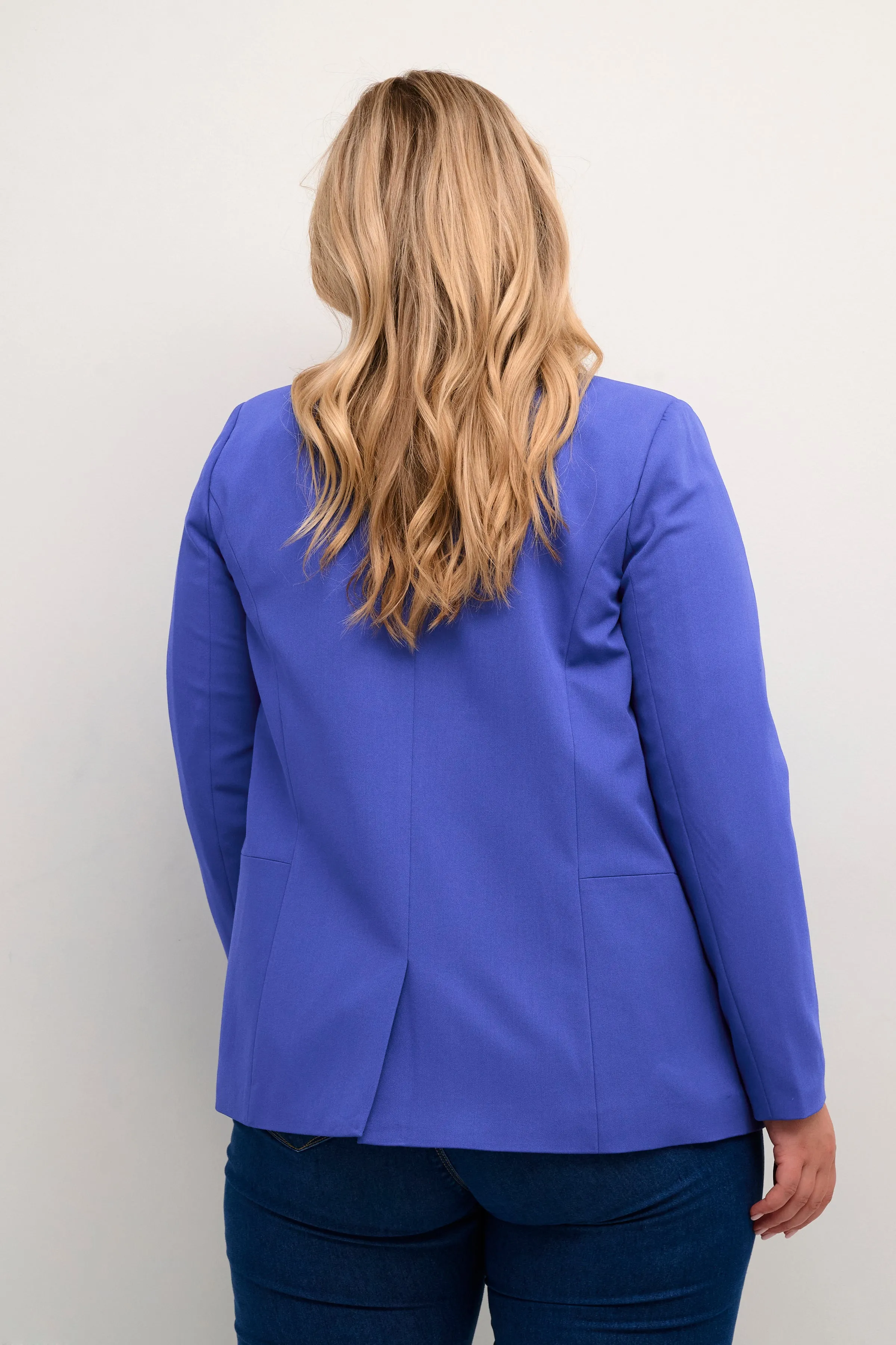 Kaffe Curve Sakira Blazer in Blue