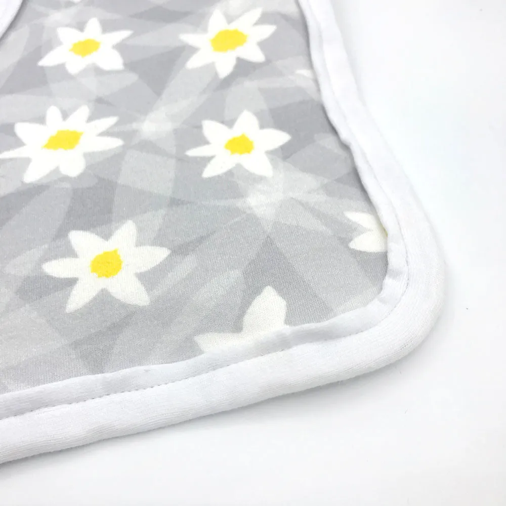 Lazy Daisy Burp Cloth - Organic Cotton