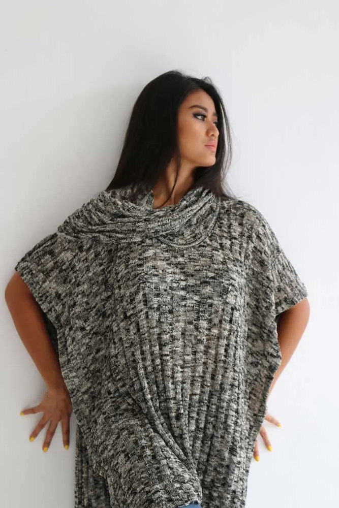 Ribbed Shawl with Cowl