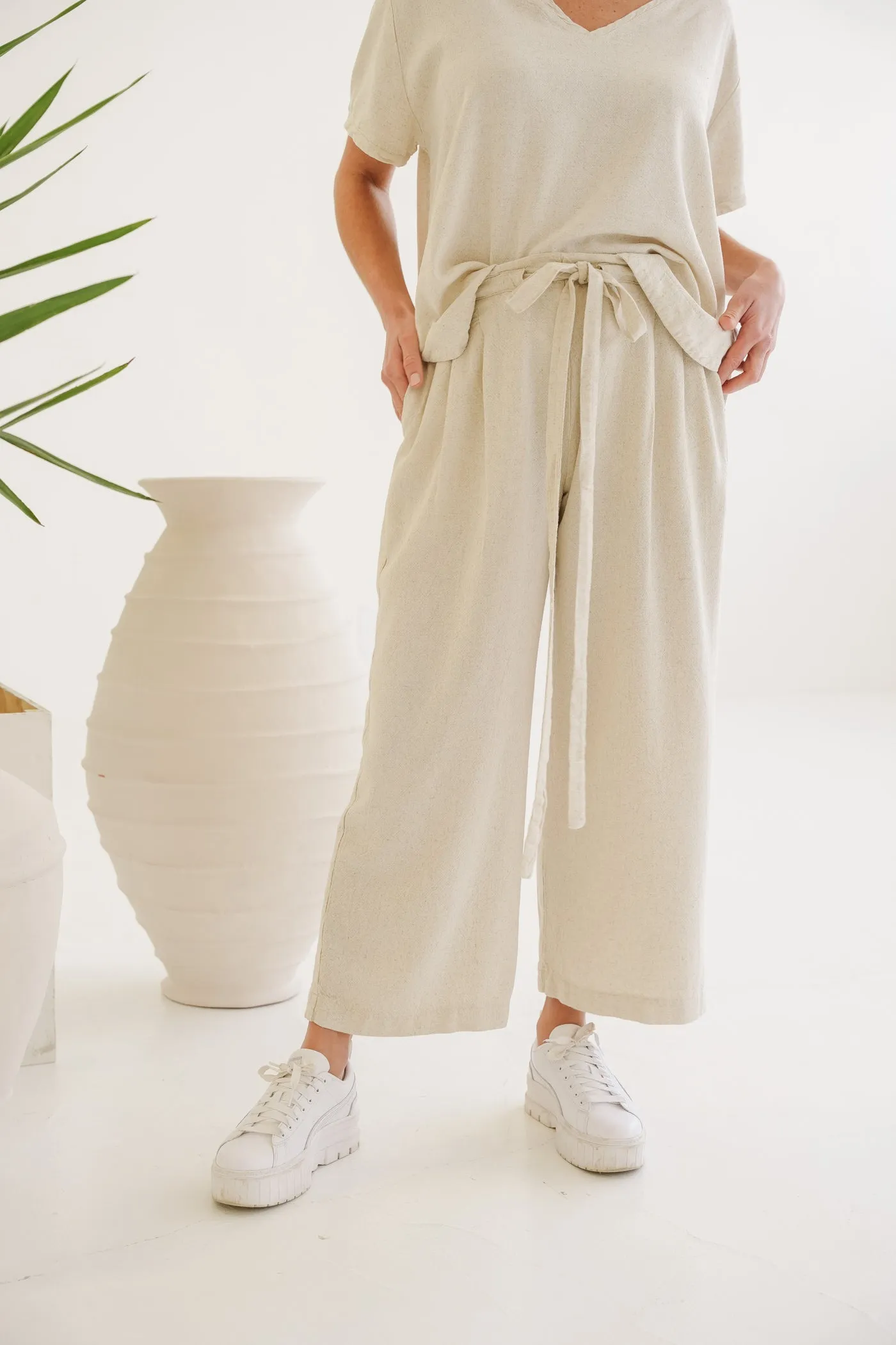 Sandy Linen Tie-Front Pants