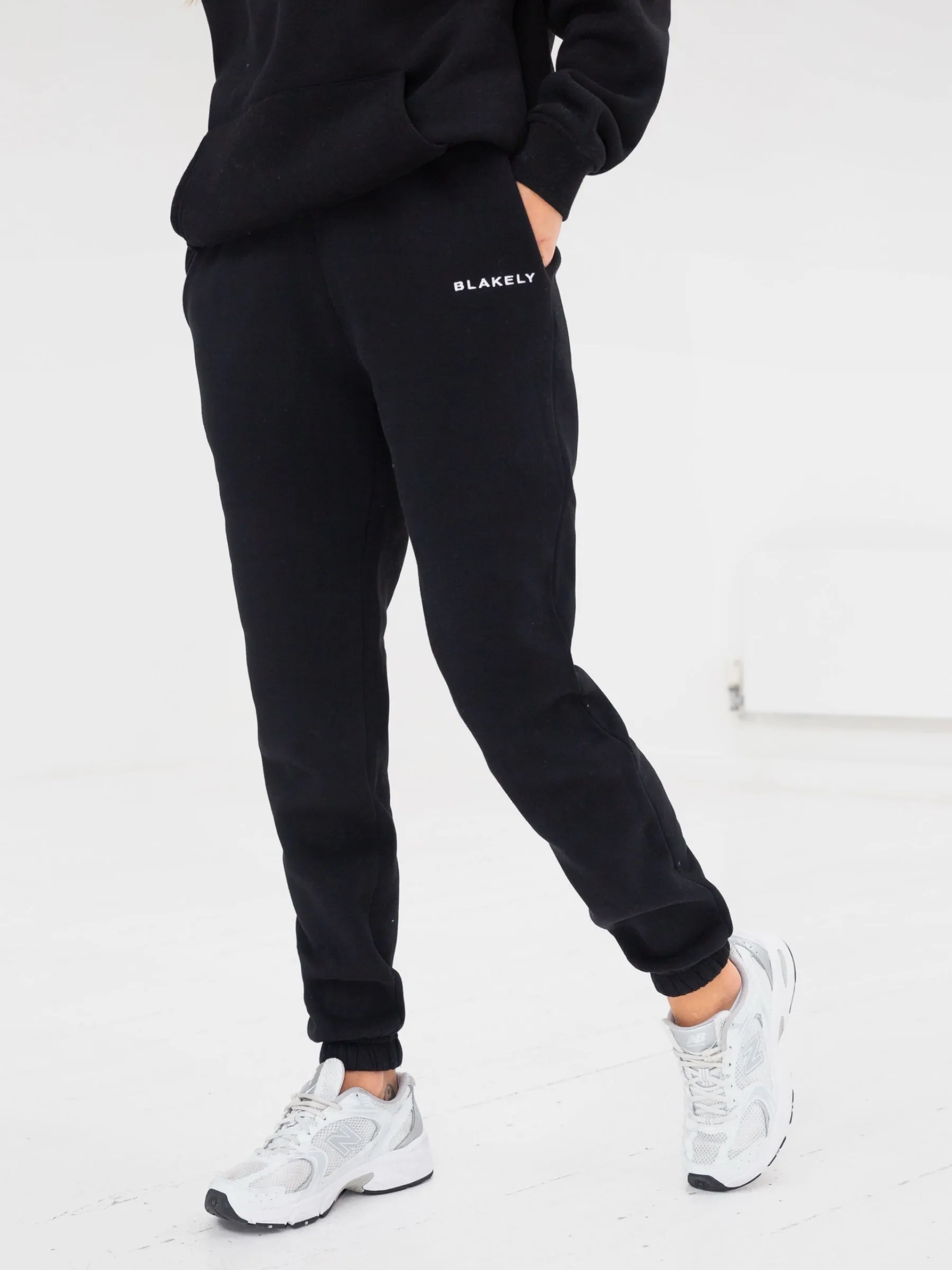 Series Sweatpants - Black