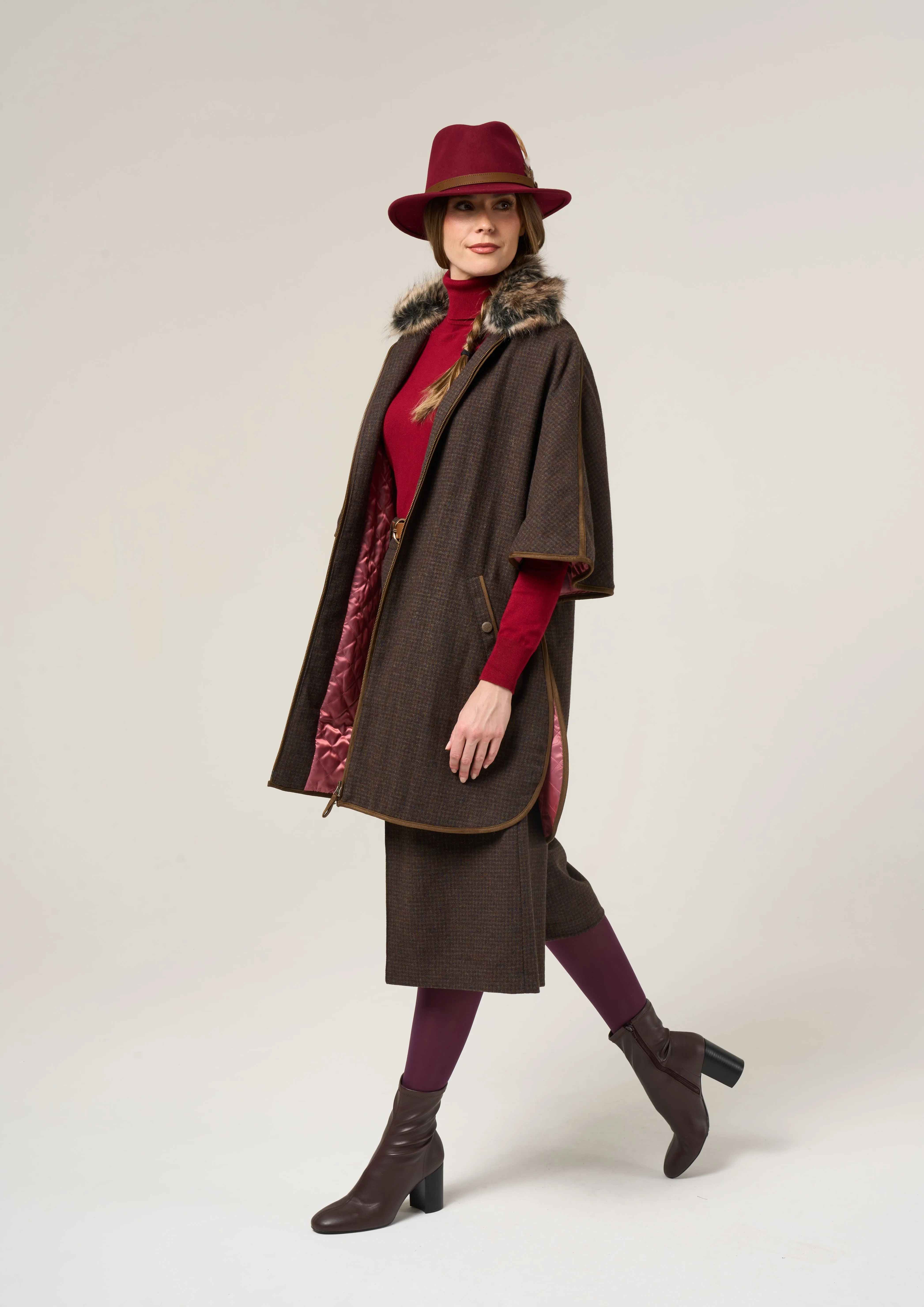 Surrey Ladies Tweed Cape In Bramble