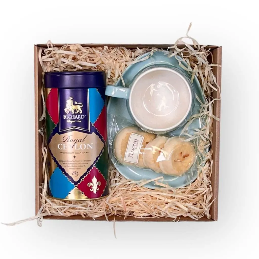 Teatime Majesty Gift Set