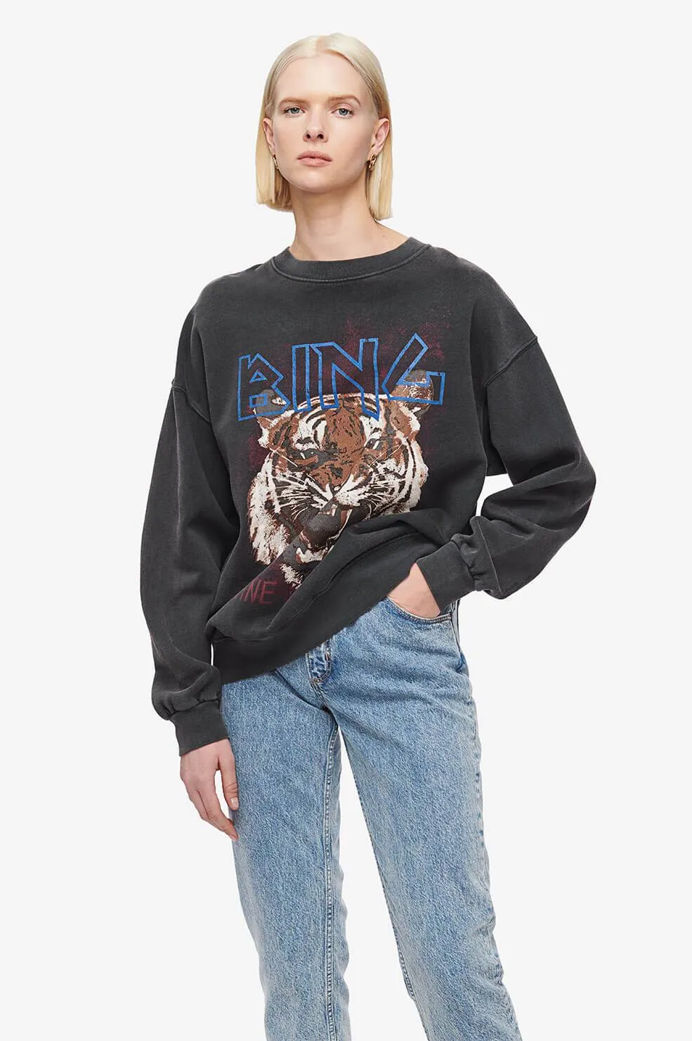 TIGER SWEATER - BLACK