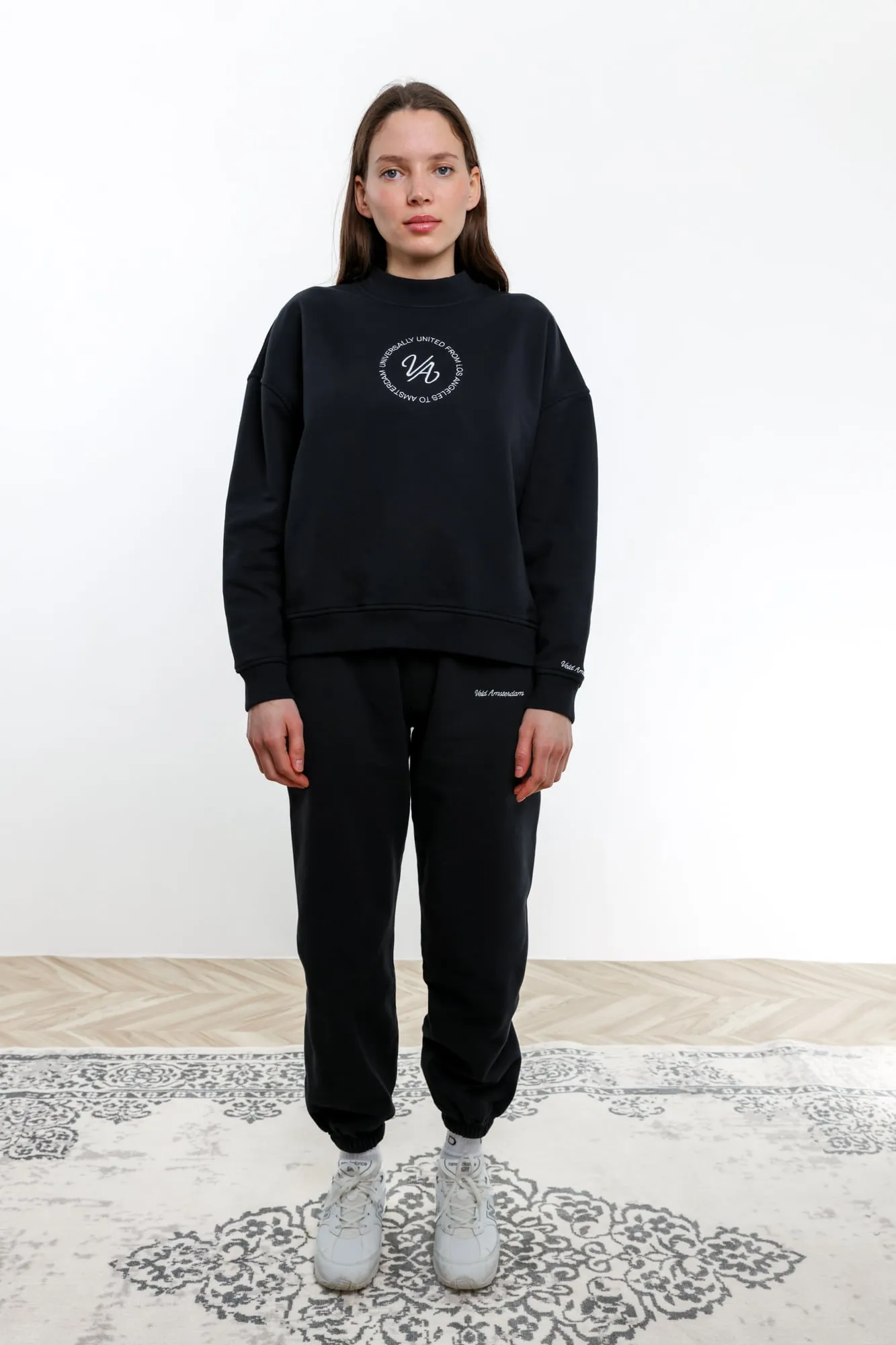 Veld VA Script Sweat Set Black