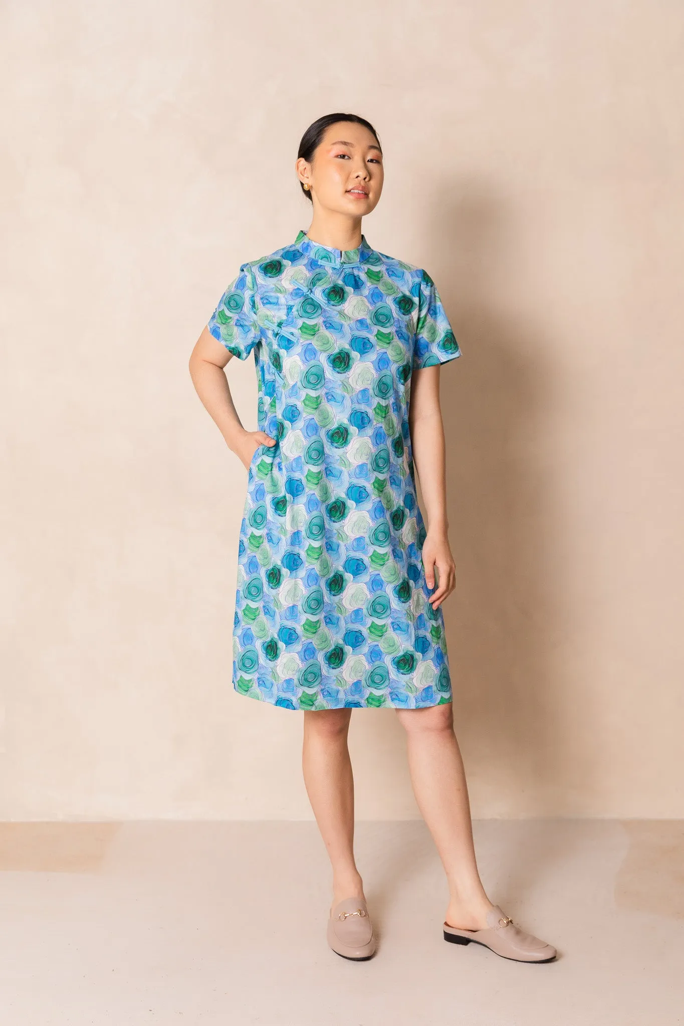 Water Colour Blue Rose Short Sleeve Cheongsam Midi Dress